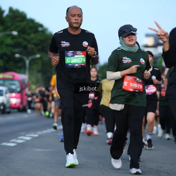 Runner Photo 3694756