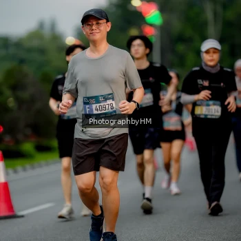 Runner Photo 3694759