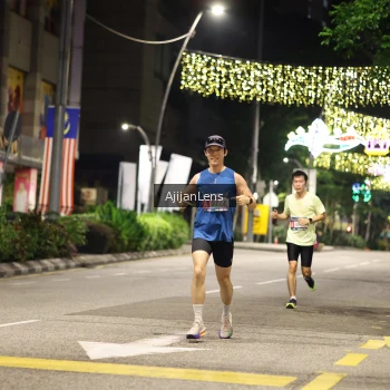 Runner Photo 3694765