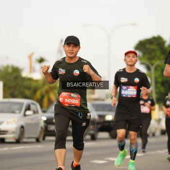 Runner Photo 3694768
