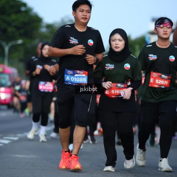 Runner Photo 3694792