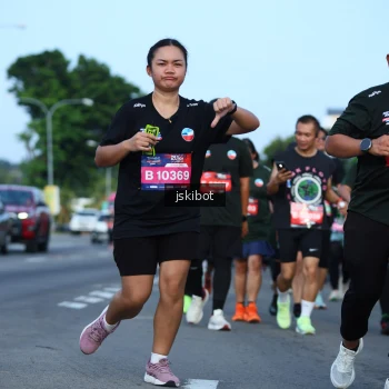 Runner Photo 3694843