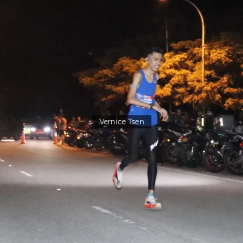Runner Photo 3694853