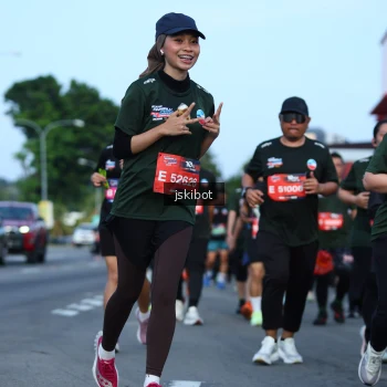 Runner Photo 3694867