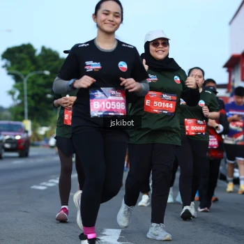 Runner Photo 3694871