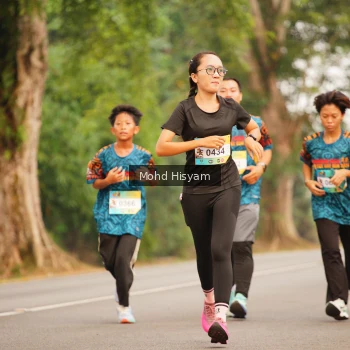 Runner Photo 3694879