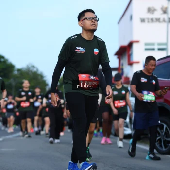 Runner Photo 3694960