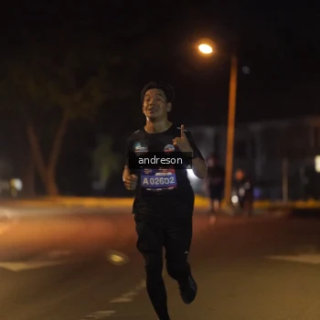 Runner Photo 3694984