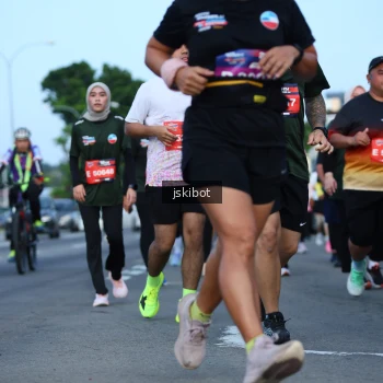 Runner Photo 3694986