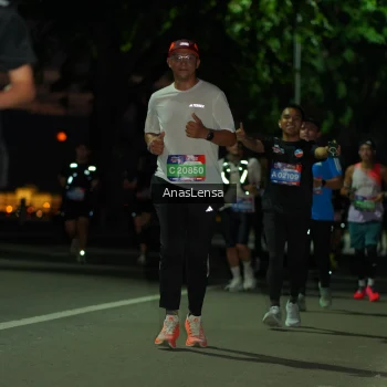 Runner Photo 3694994
