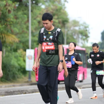 Runner Photo 3695014