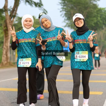 Runner Photo 3695025