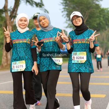 Runner Photo 3695063