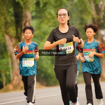 Runner Photo 3695103