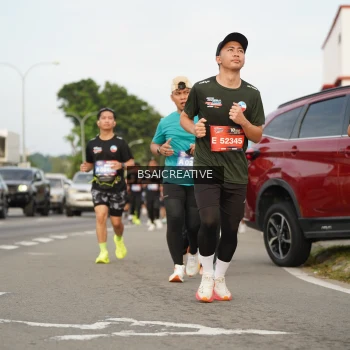 Runner Photo 3695155