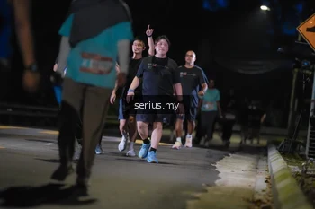 Runner Photo 3695160
