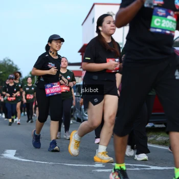 Runner Photo 3695192