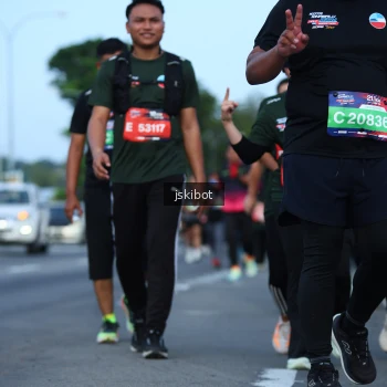 Runner Photo 3695205