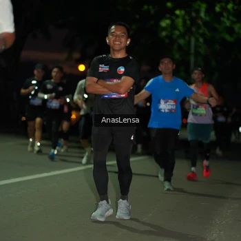 Runner Photo 3695214