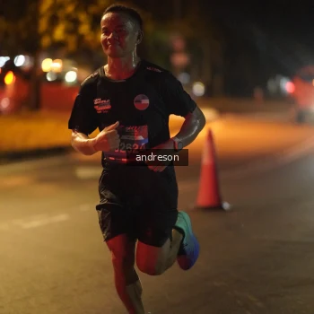 Runner Photo 3695242