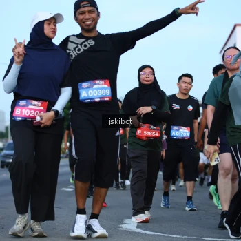 Runner Photo 3695262