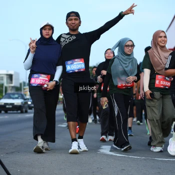 Runner Photo 3695275
