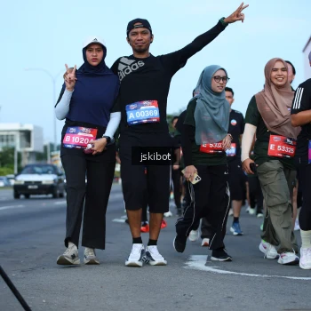 Runner Photo 3695280