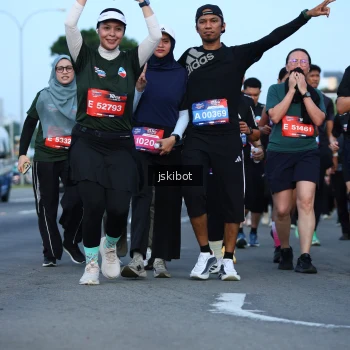 Runner Photo 3695291