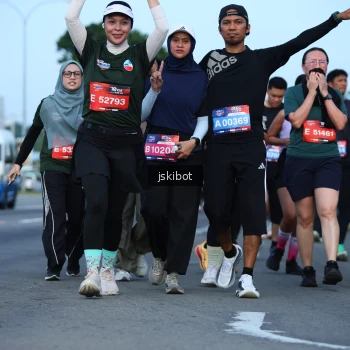 Runner Photo 3695305
