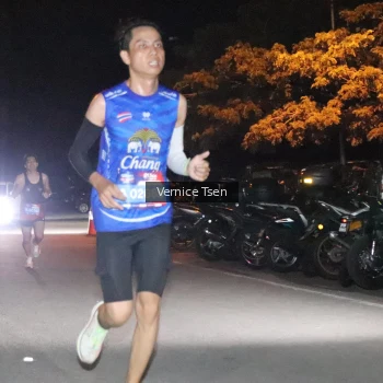 Runner Photo 3695329