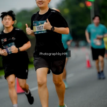 Runner Photo 3695351