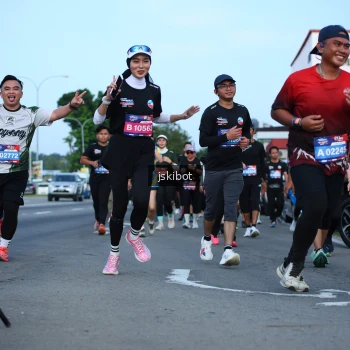 Runner Photo 3695368