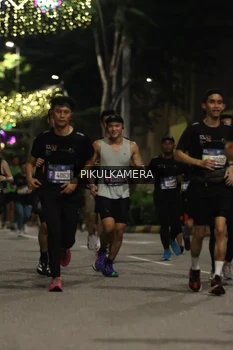 Runner Photo 3695373