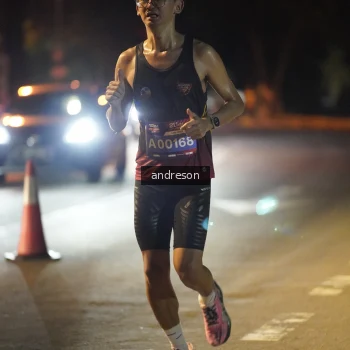 Runner Photo 3695375