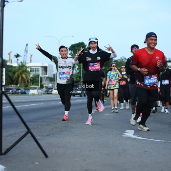 Runner Photo 3695384