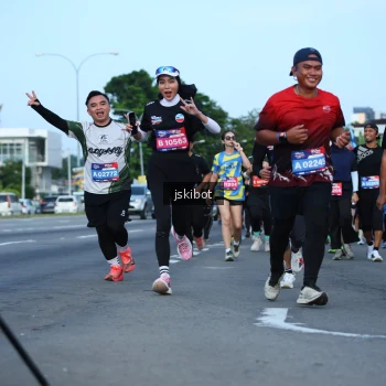 Runner Photo 3695388