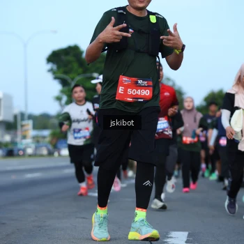 Runner Photo 3695395