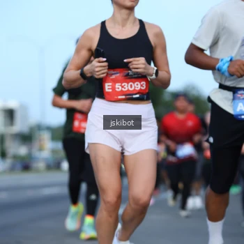 Runner Photo 3695416