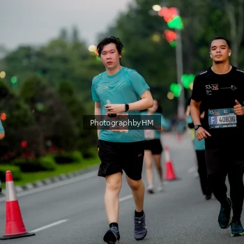 Runner Photo 3695423