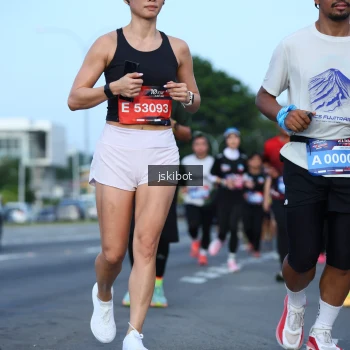 Runner Photo 3695426