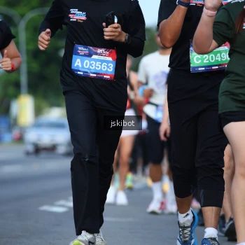 Runner Photo 3695472