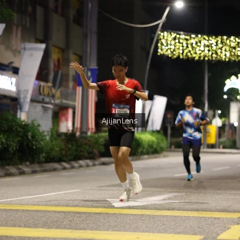 Runner Photo 3695496