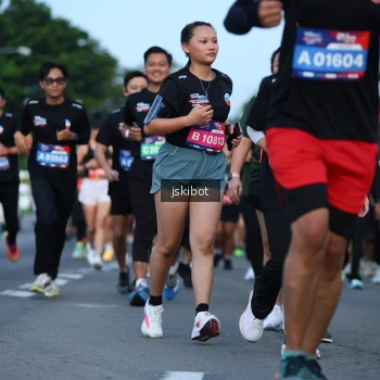 Runner Photo 3695515