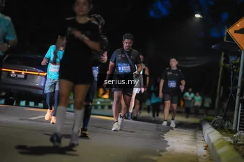 Runner Photo 3695518