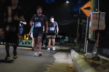 Runner Photo 3695545