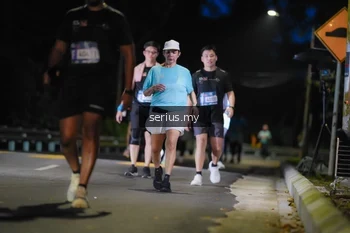 Runner Photo 3695570
