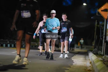 Runner Photo 3695573