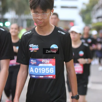 Runner Photo 3695577