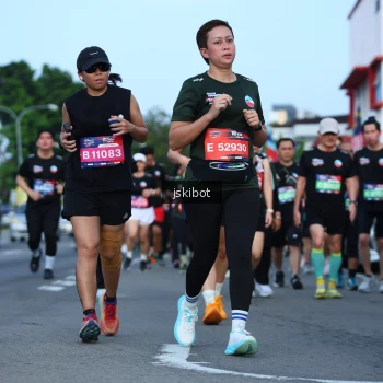 Runner Photo 3695595