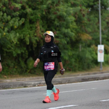 Runner Photo 3695597